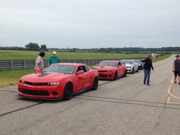 camaro-z28-on-the-track-2-600-600-001