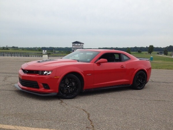 camaro-z28-on-the-track-3-600-600-001
