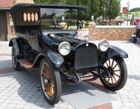 dodge-1915-dodge-brothers-touring-car-front-static-600-001