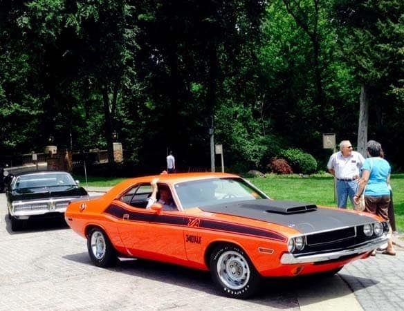 dodge-1970-challenger-ta-six-pak-front-action-600-001