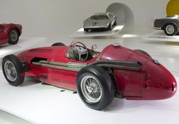 maserati-250f-rear-static-600-001