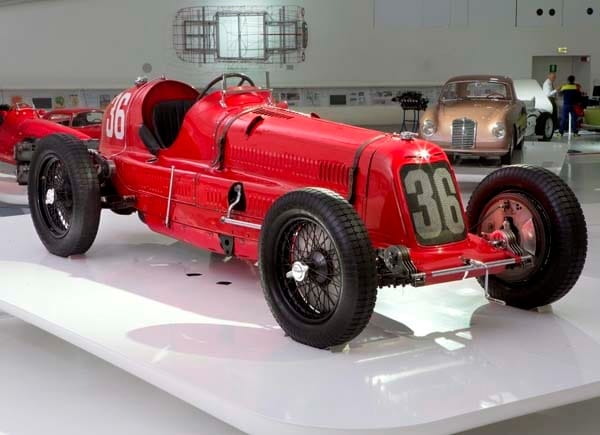 maserati-tipo-8cm-front-static-600-001