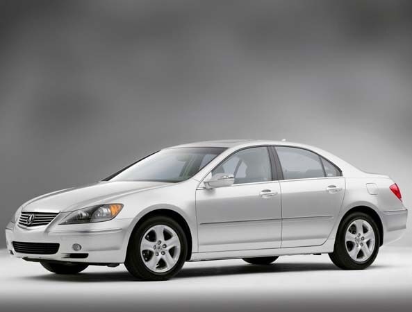 2006-acura-rl-front-static-600-001