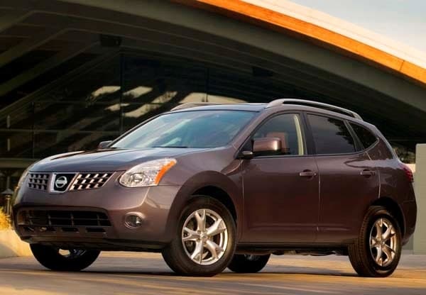 2008-nissan-rogue-front-static-600-001