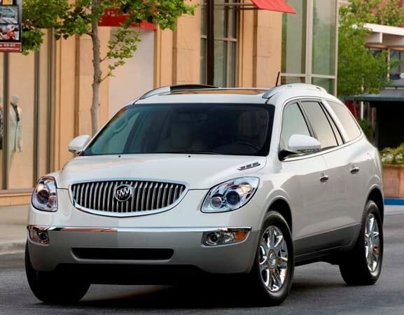 2011-buick-enclave-cxl-front-static-600-001