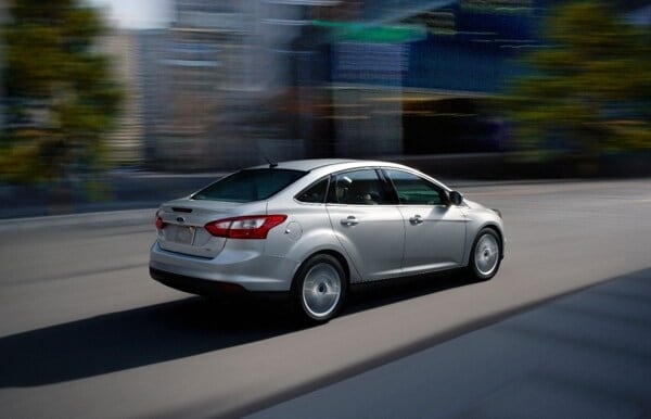2014-ford-focus-600-001