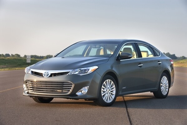 2014-toyota-avalon-hybrid-600-001