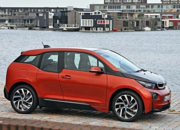 2015-bmw-i3-profile-static1-600-001