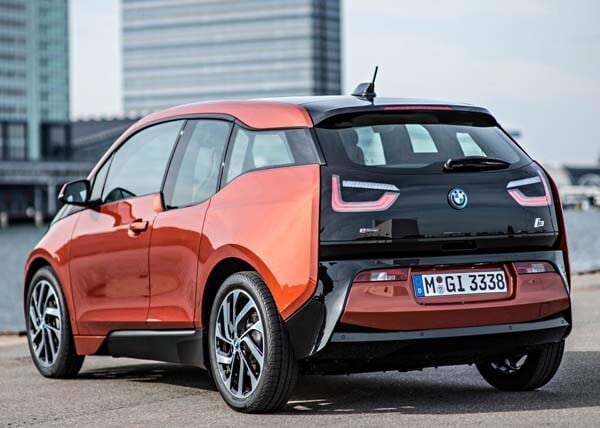 2015-bmw-i3-rear-static1-600-001
