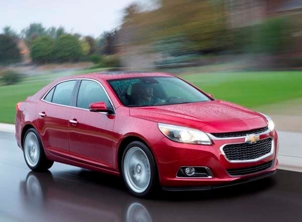 2015-chevrolet-malibu-front-action-600-001