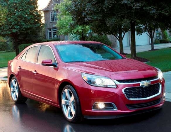 2015-chevrolet-malibu-front-static-600-001