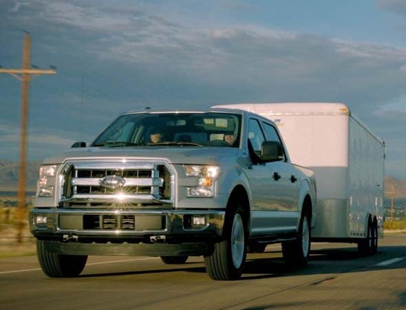 2015-ford-f-150-front-action-towing1-600-001