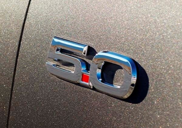 2015-ford-mustang-5-0-badge-600-001