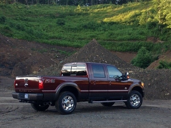 2015-ford-super-duty-7-600-001
