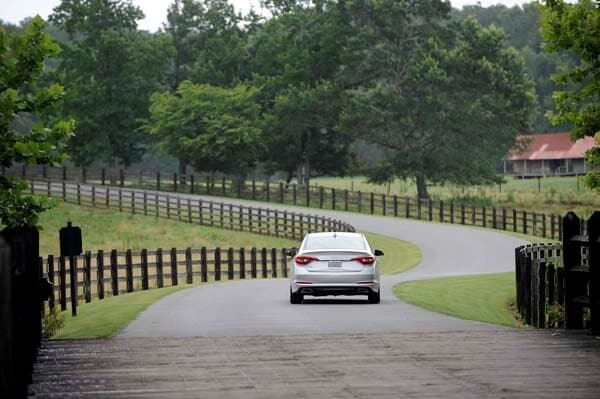 2015-hyundai-sonata-1-600-001