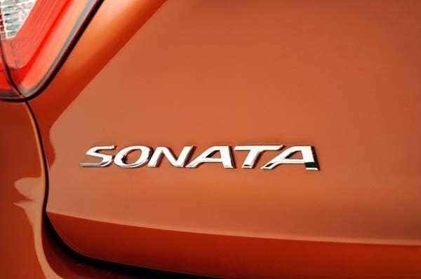2015-hyundai-sonata-19-600-001