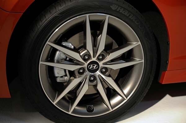 2015-hyundai-sonata-22-600-001