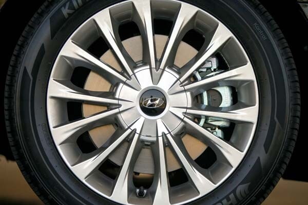 2015-hyundai-sonata-41-600-001