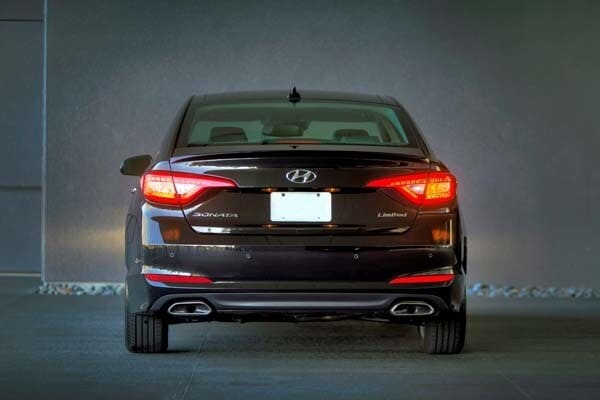 2015-hyundai-sonata-43-600-001