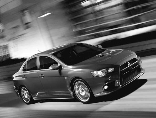 2015-mitsubishi-lancer-evolution-front-action1-600-001