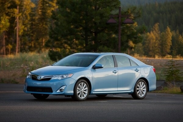 toyota_camry_hybrid-600-001