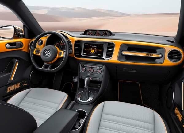 volkswagen-beetle-dune-interior-front-600-001