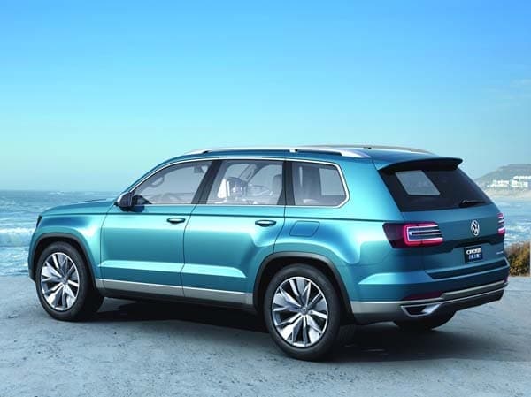 volkswagen-crossbluesuv-concept-rear-static1-600-001