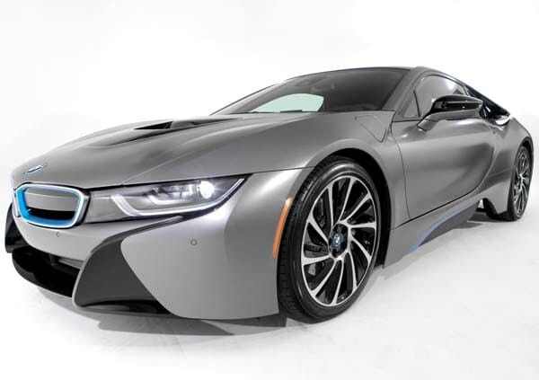 2014-bmw-i8-concours-delegance-special-edition-front-static3-600-001