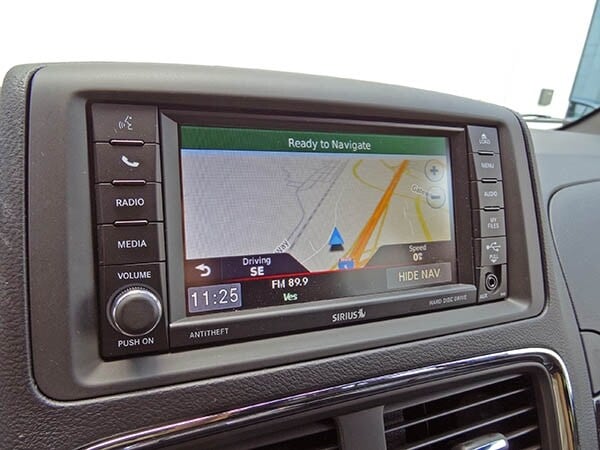 2014-dodge-grand-caravan-interior-05-600-001