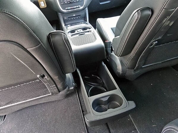 2014-dodge-grand-caravan-interior-11-600-001