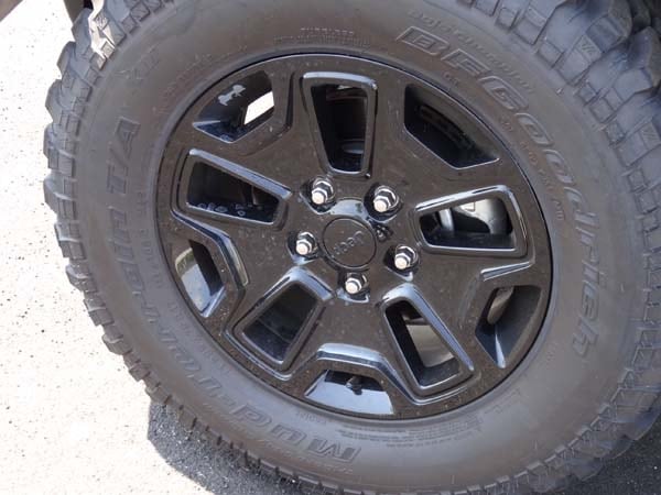 2014-jeep-wrangler-willys-7-600-001