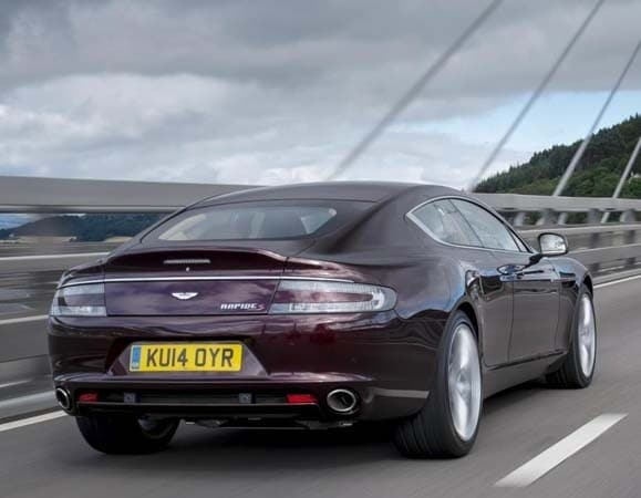 2015-aston-martin-rapide-s-rear-action1-600-001