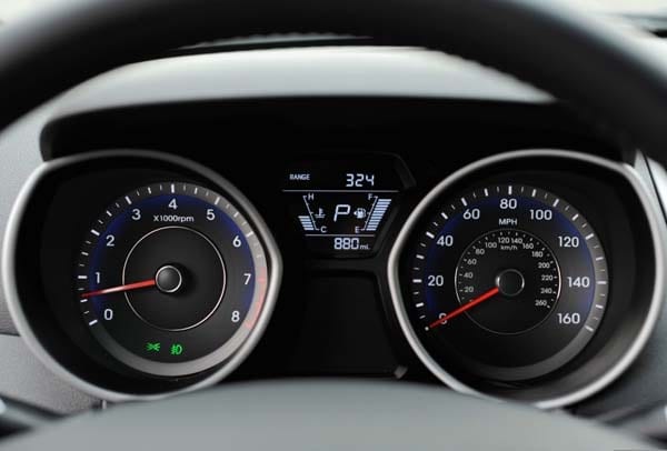 2015-hyundai-elantra-instrument-cluster-600-001