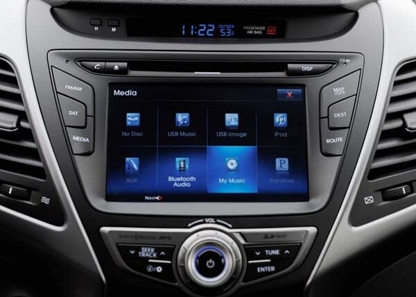 2015-hyundai-elantra-navi-screen-600-001