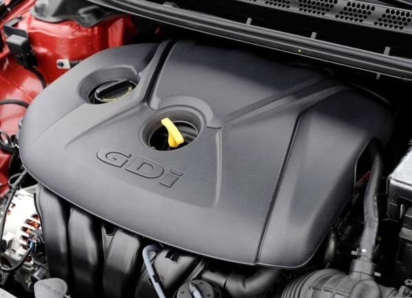 2015-hyundai-elantra-sport-engine-600-001