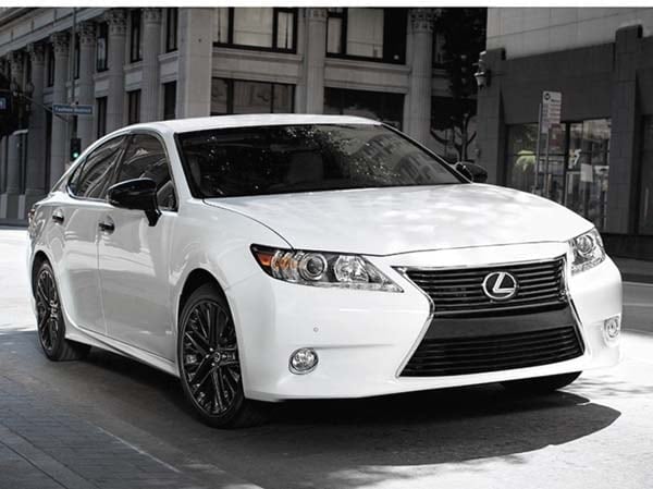 2015-lexus-crafted-line-es350-front-static-600-001