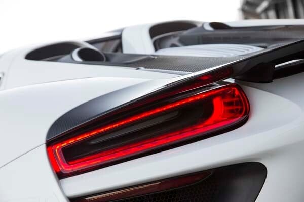 2015-porsche-918-spyder-_18_-600-001