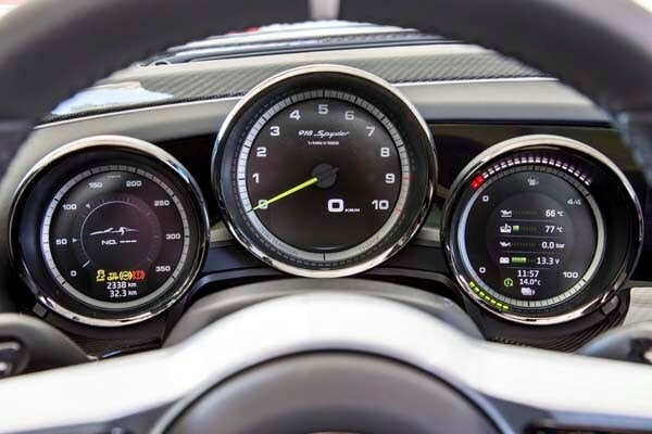 2015-porsche-918-spyder-_81_-600-001
