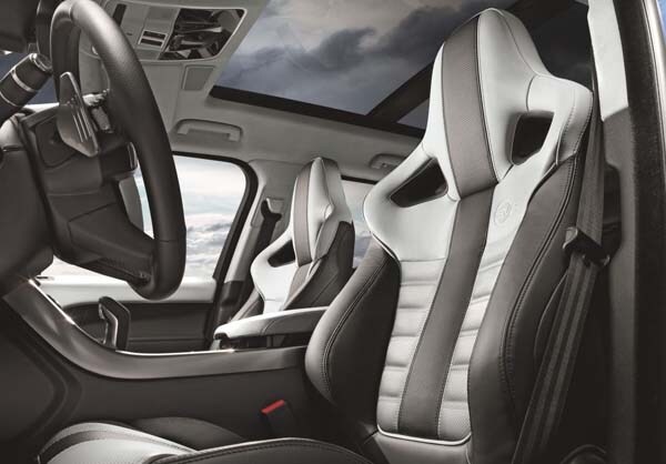 2015-range-rover-sport-svr-interior-panoramic-glass-roof-600-001