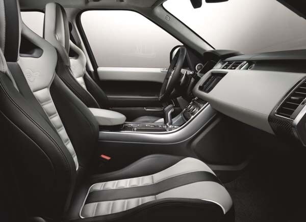 2015-range-rover-sport-svr-interiorfront-look-in-600-001