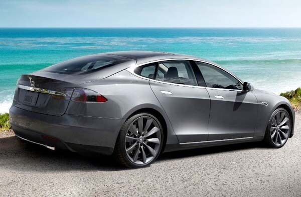 2015-tesla-model-s-rear-static1-600-001