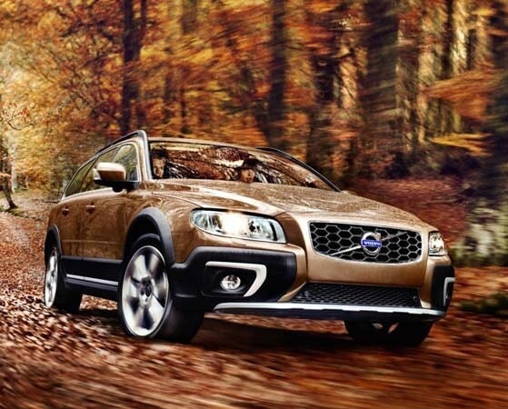 2015-volvo-xc70-front-action-600-001
