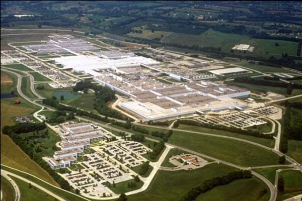 gm-spring-hill-factory-exterior-600-001