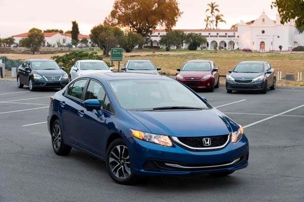 kbb_compact_sedans_068-600-001