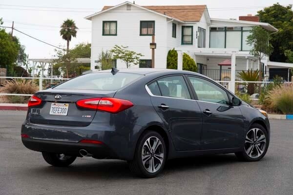 kbb_compact_sedans_132-600-001