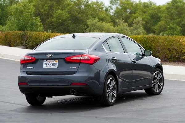 2015 Kia Forte EX: Features and Technology for a Price - Kelley Blue Book