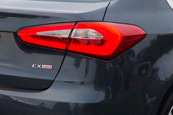 kbb_compact_sedans_162-600-001