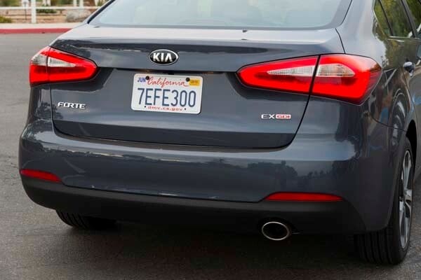 kbb_compact_sedans_163-600-001