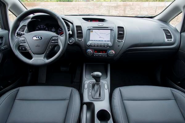 kbb_compact_sedans_171-600-001