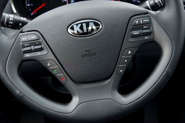 kbb_compact_sedans_174-600-001